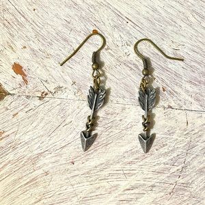 ✨ NEW BoHo ChiC Dangling Arrow Earrings ✨ Antiqued Silver & Brass ✨